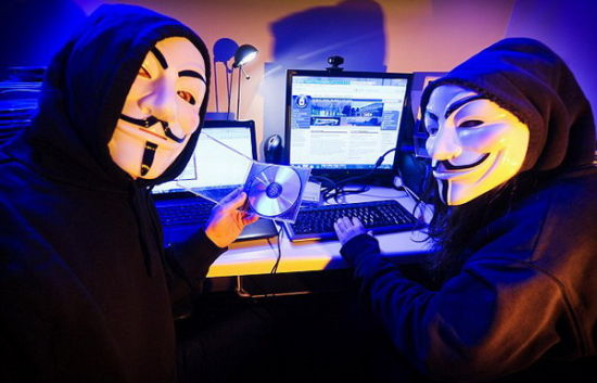隱秘監(jiān)控！如何輕松獲取別人的手機定位？·如何竊取別人手機上的攝像頭
